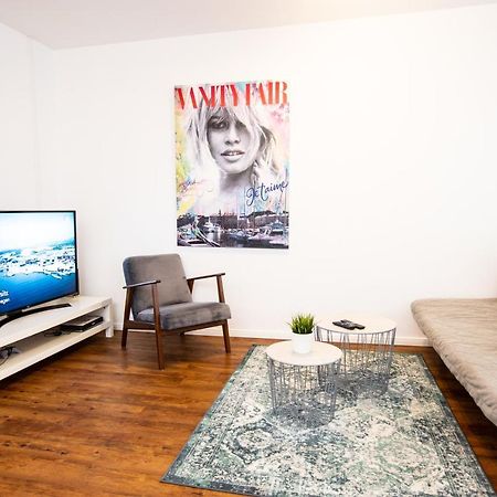 Moderne 2-Zimmer Wohnung! Wlan Und Netflix Inklusive! Zentral Gelegen In Der Historischen Altstadt! Stade Dış mekan fotoğraf