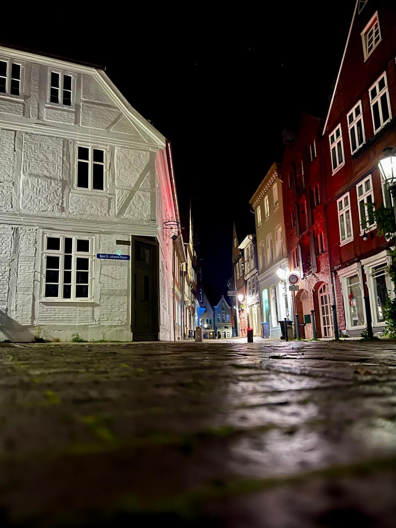 Moderne 2-Zimmer Wohnung! Wlan Und Netflix Inklusive! Zentral Gelegen In Der Historischen Altstadt! Stade Dış mekan fotoğraf